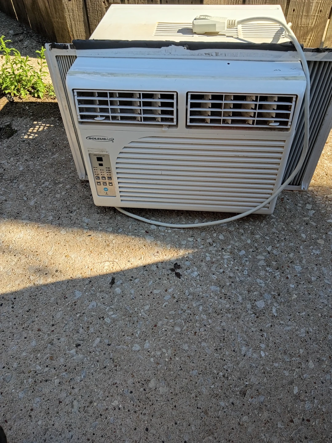 SoleusAir Window Air Conditioner Unit - photo 2
