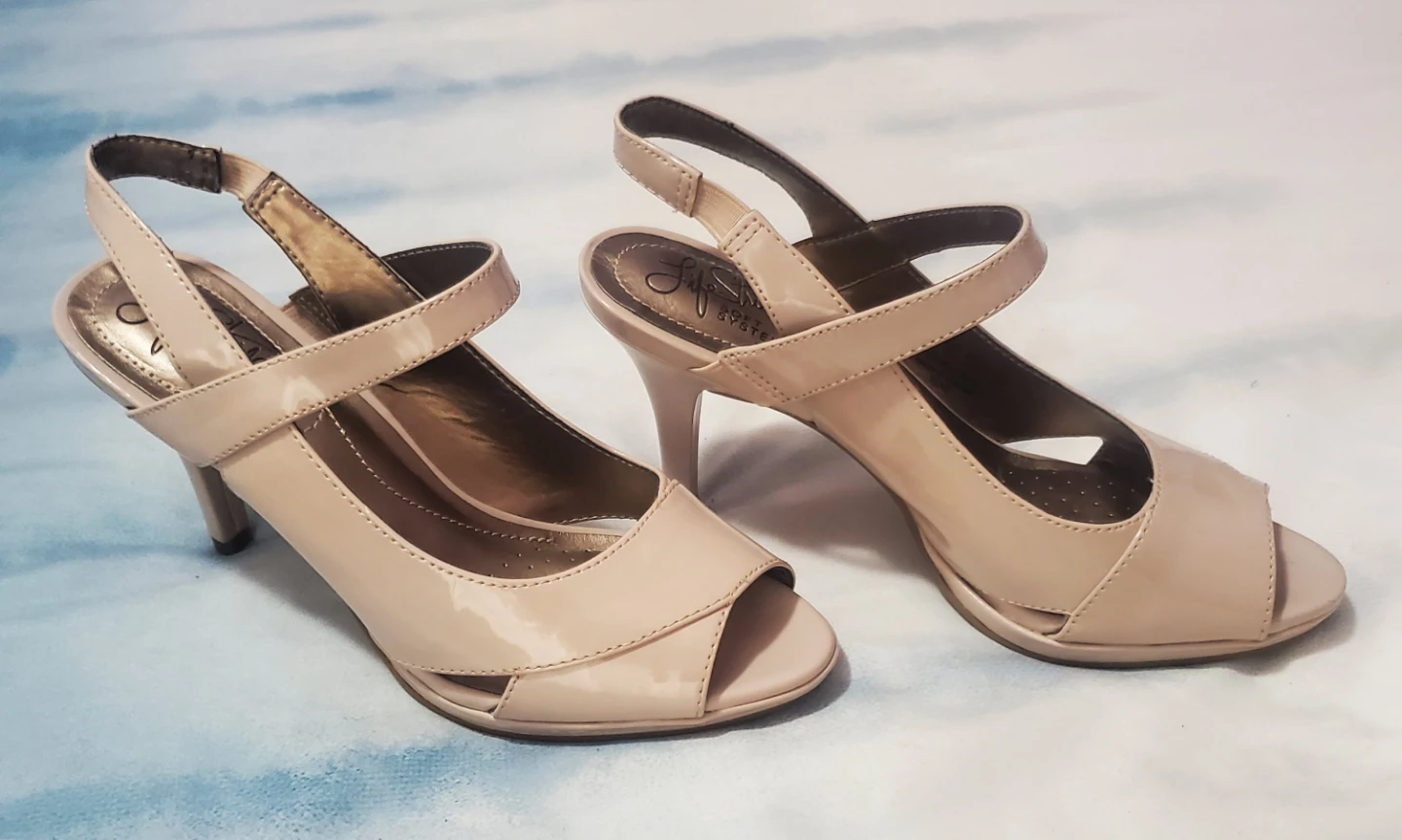 Life Stride Soft System Heels Size 8