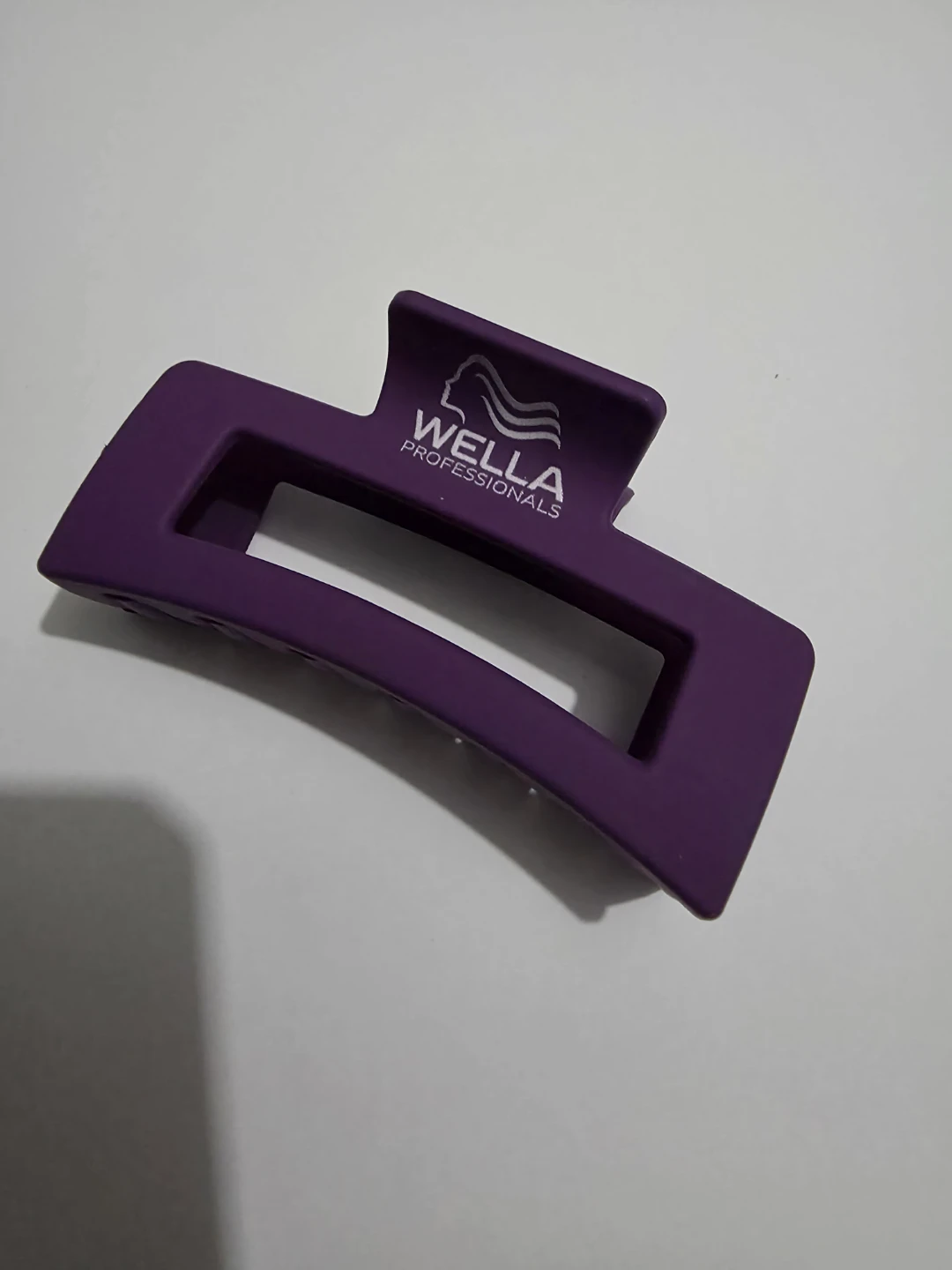 Wella Professionals Purple Claw Clip ⚽️