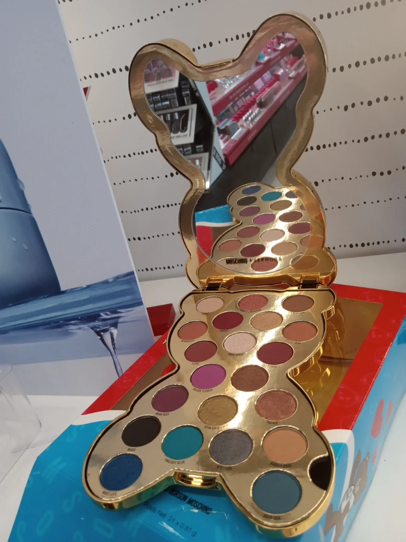 Moschino x Sephora Bear Eyeshadow Palette - photo 2