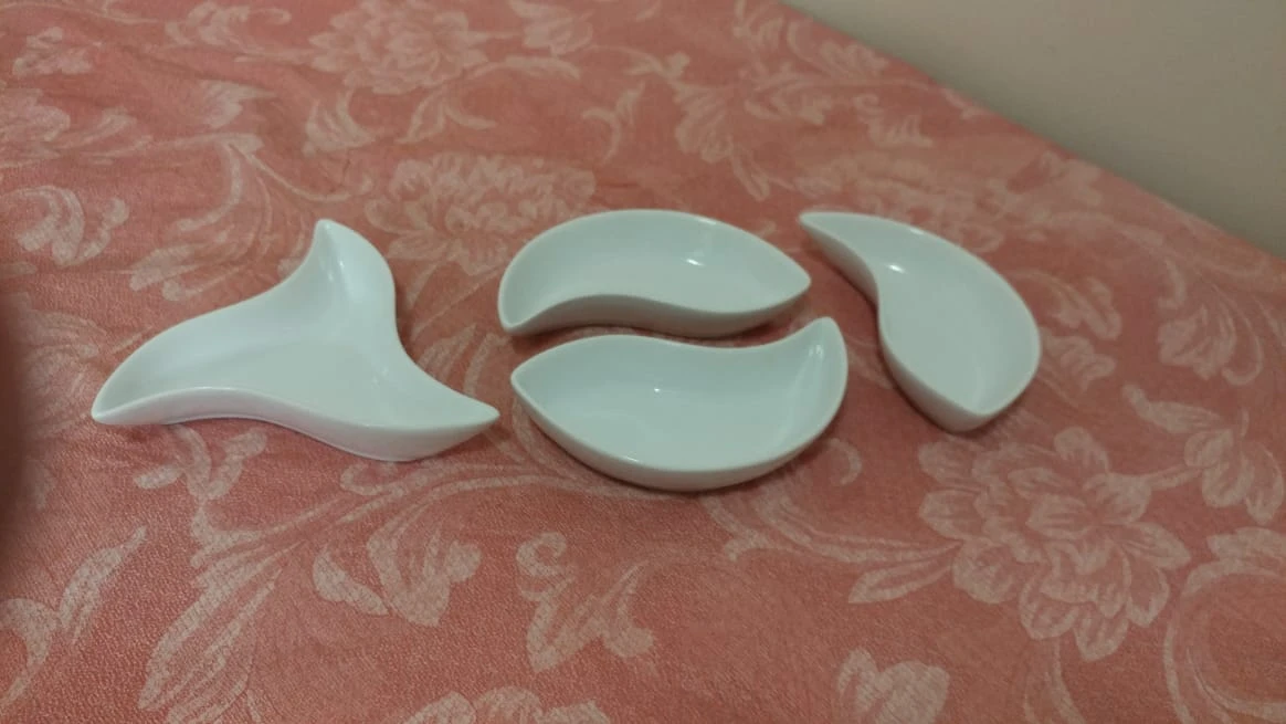 Set of 4 White Ceramic Dipping Bowls