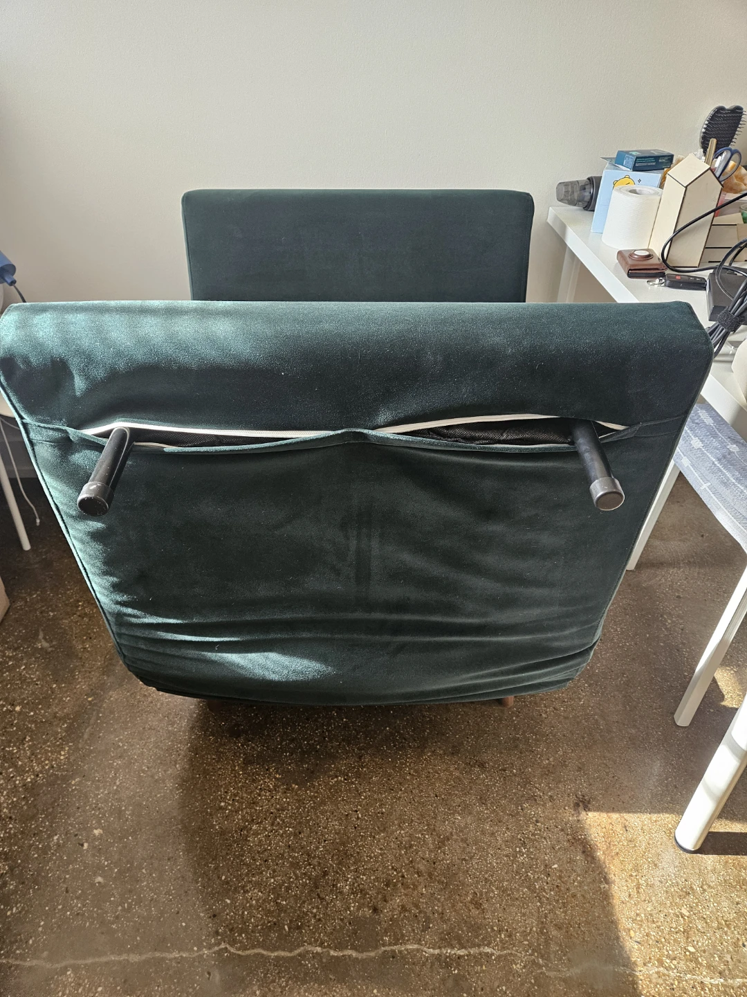 Dark Green Velvet sofa bed - photo 2