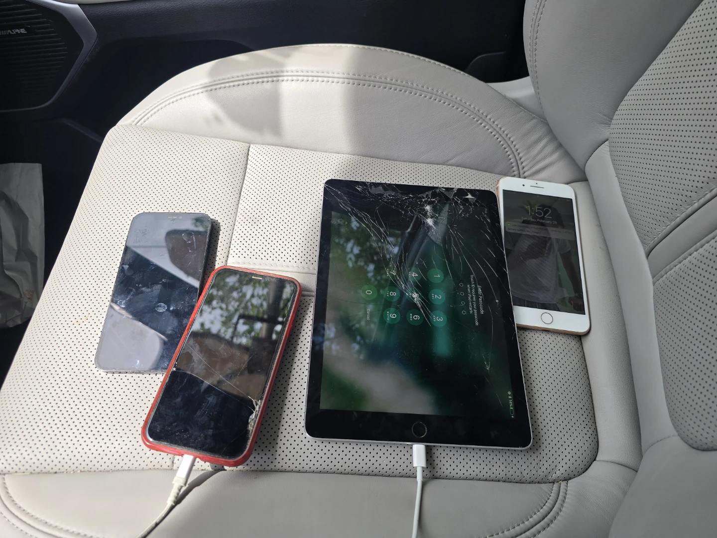 Lot of iPhones and 1 iPad (all works) - photo 3