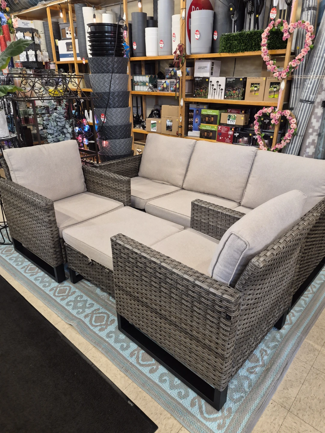 Wicker Outdoor Sofa Set with two arm chairs & Ottomans - photo 5