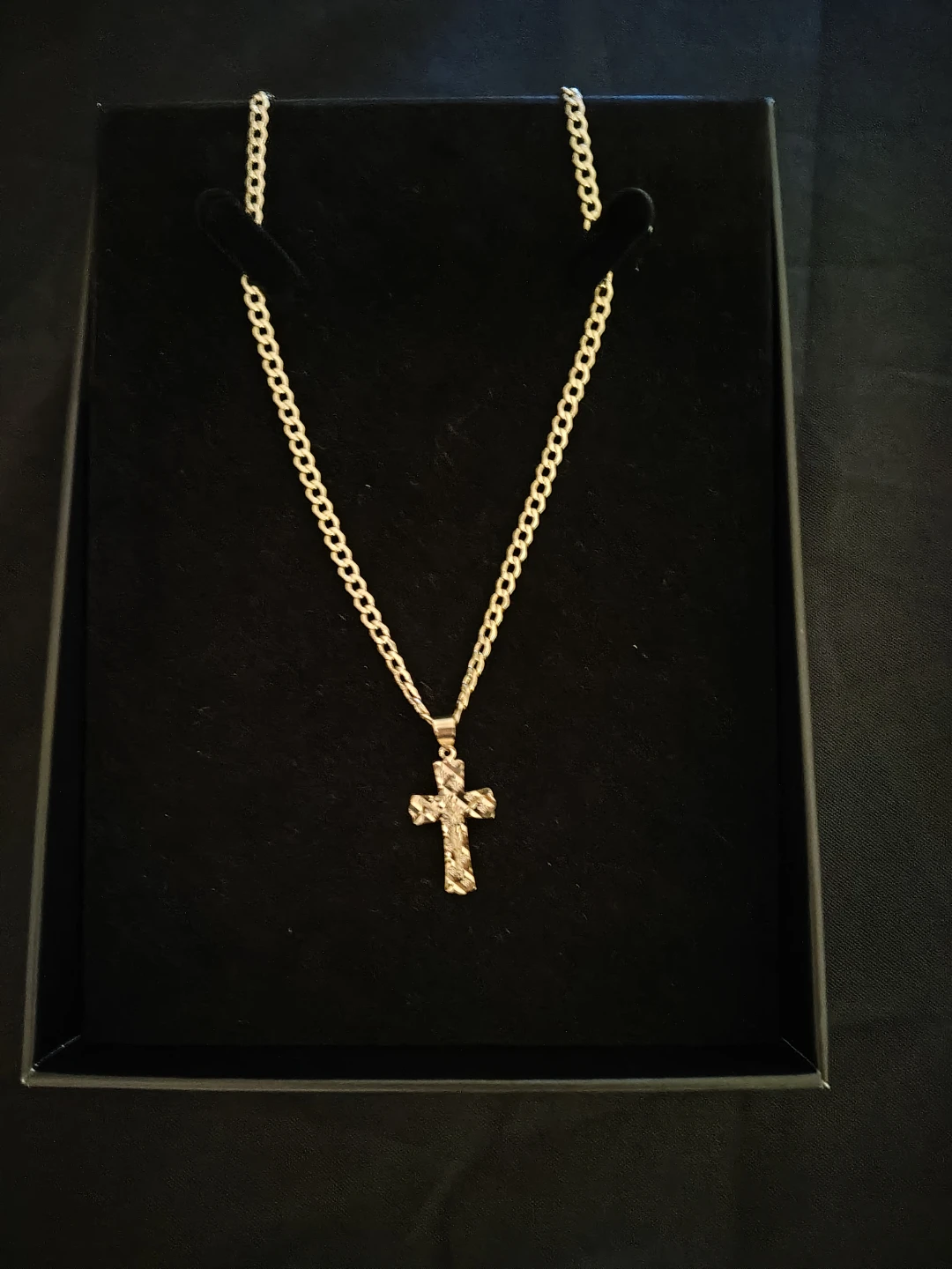 Oro Italiano 14k Cuban Chain with Jesus P.
