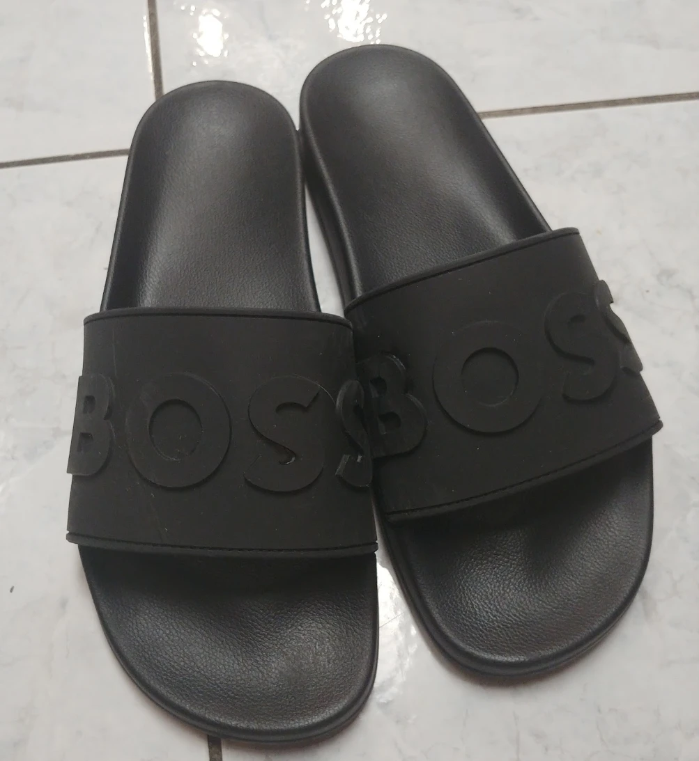 Hugo Boss Men's Slides (size 10.5/11) - photo 2