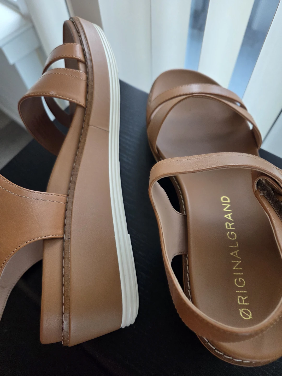 COlE  HAAN  sandle - photo 2