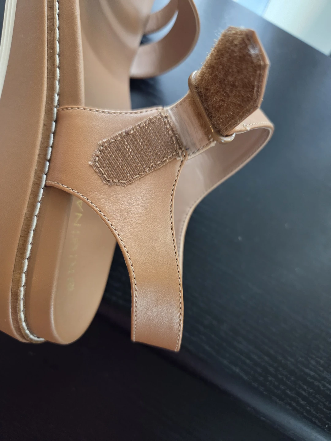 COlE  HAAN  sandle - photo 4