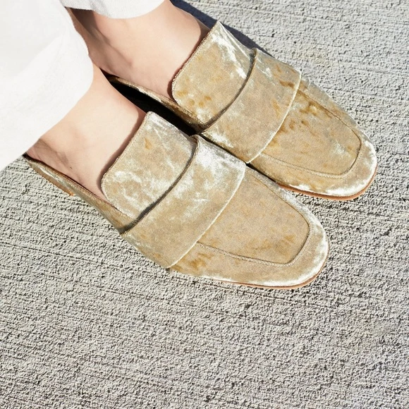 Free People  Mule Velvet Loafers/Flats (Size 38)