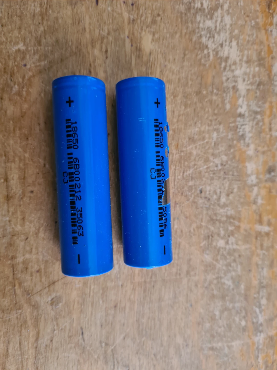 2 x 18650 Rechargeable Batteries