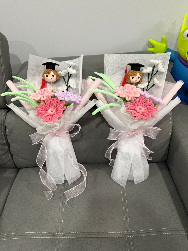 Handmade Graduation Crochet Bouquet - photo 3