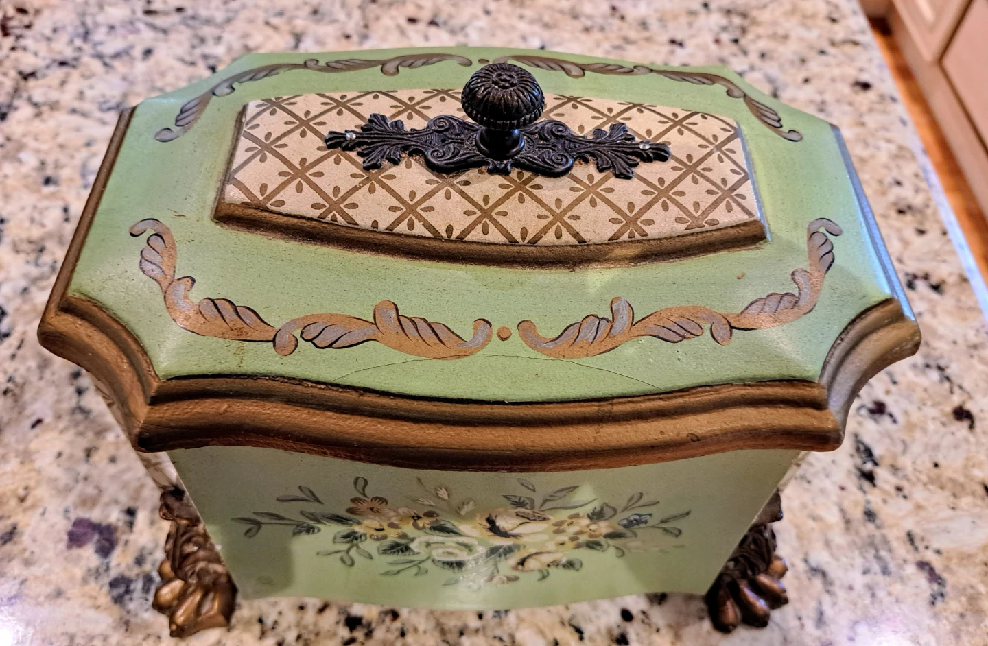 Vintage Trinket Box with Floral Design - photo 2