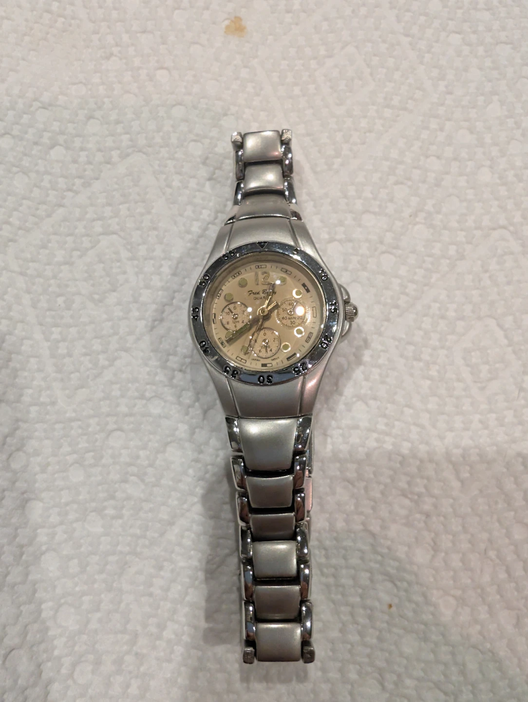 Fred Bennett Quartz Watch