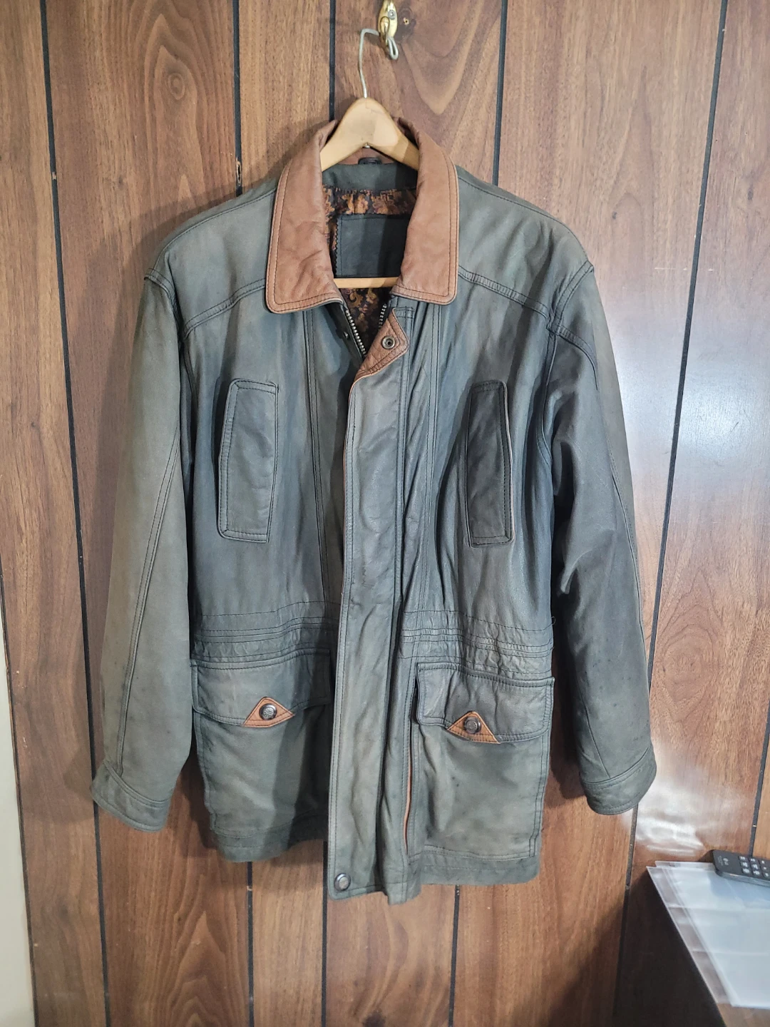 Men's Leather Bomber Jacket