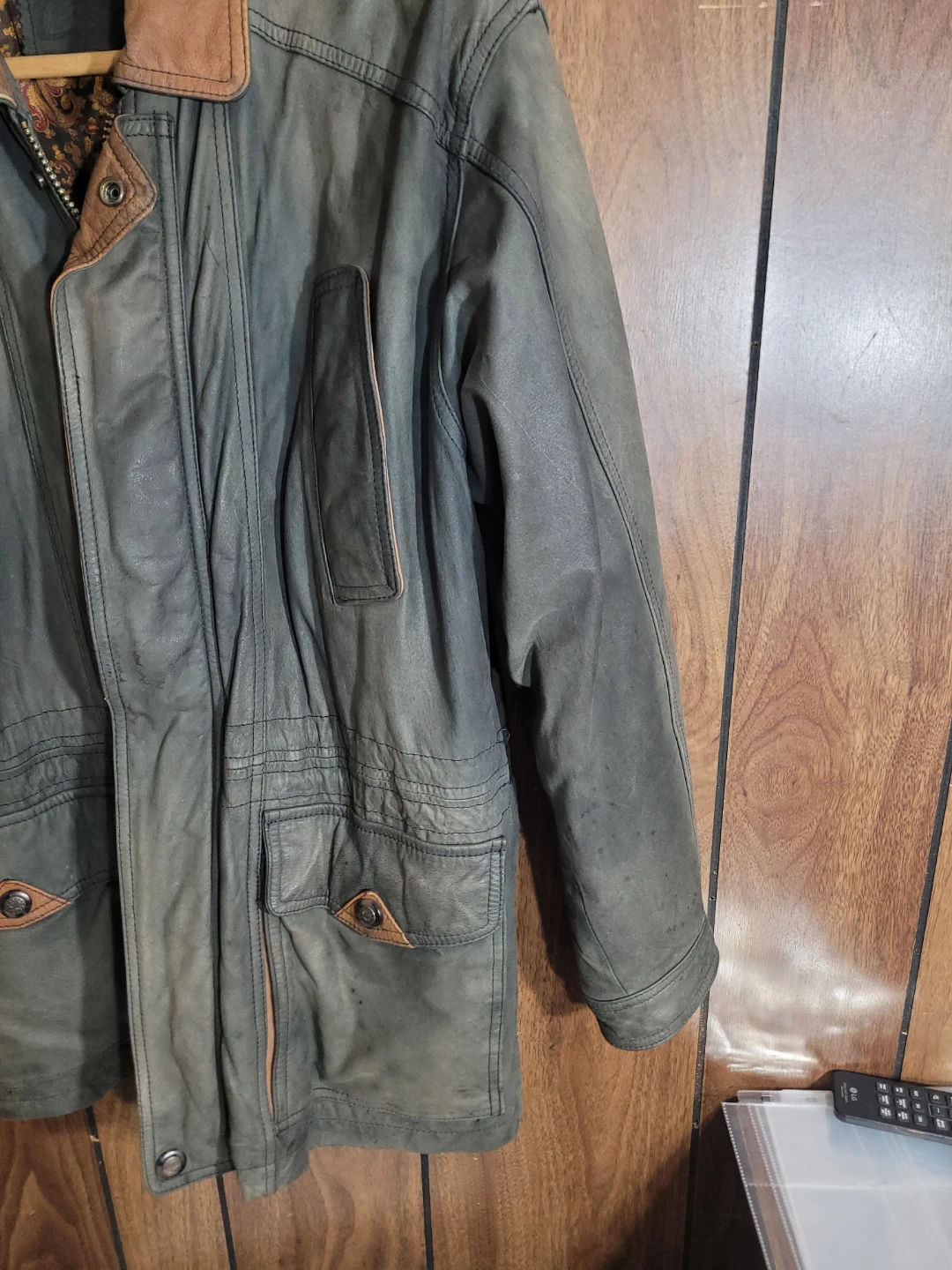 Men's Leather Bomber Jacket - photo 5