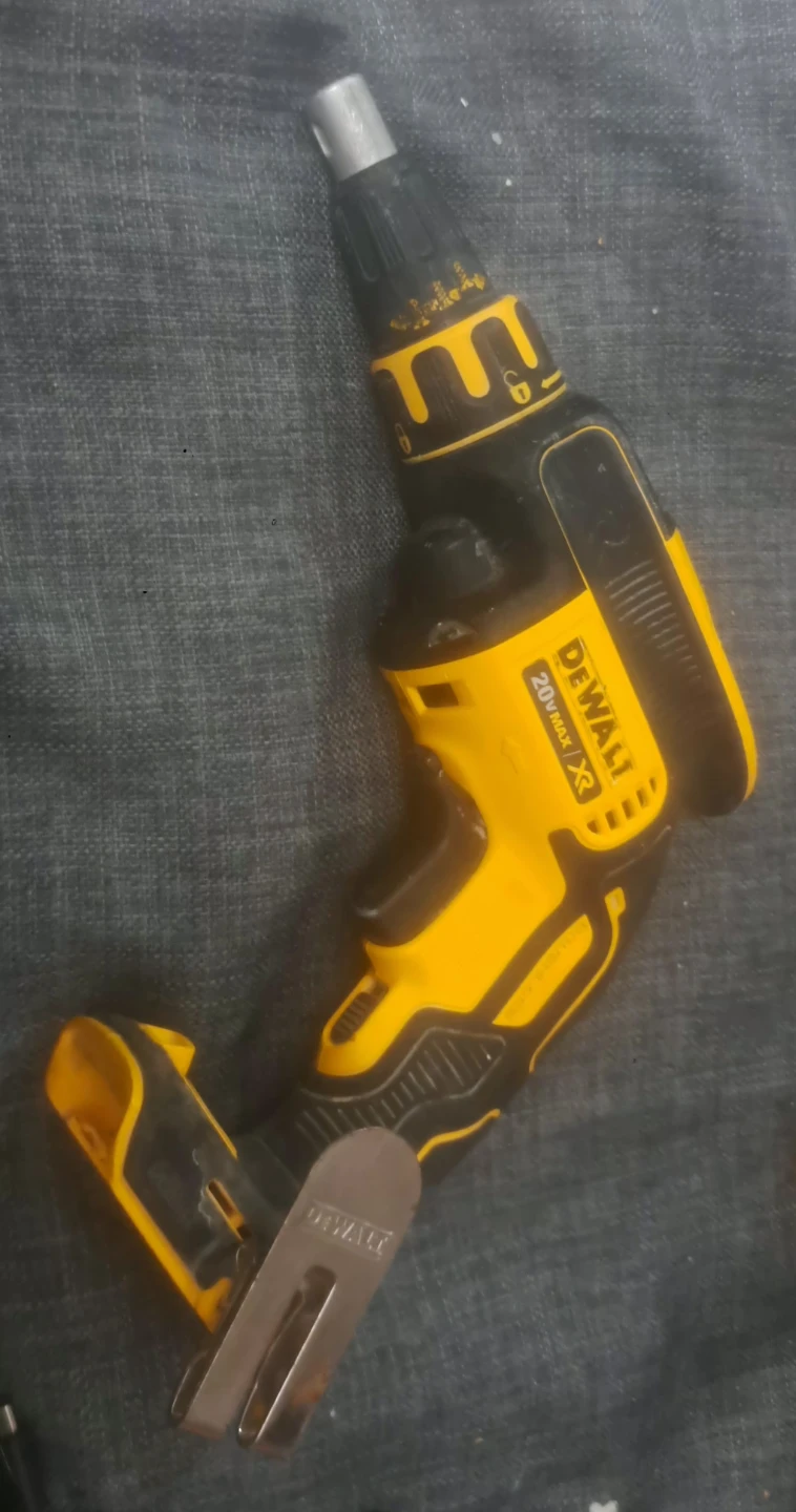 DEWALT 20V MAX Cordless Drywall Screw Gun & cutout tool
