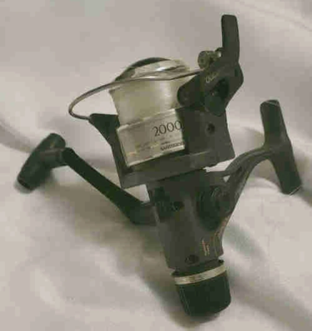 Shimano 2000 Fishing Reel