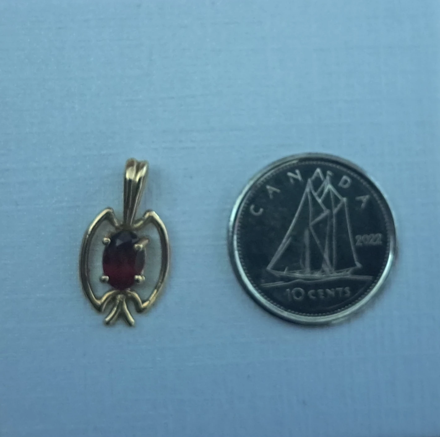 10k Gold pendant w/ garnet - photo 3