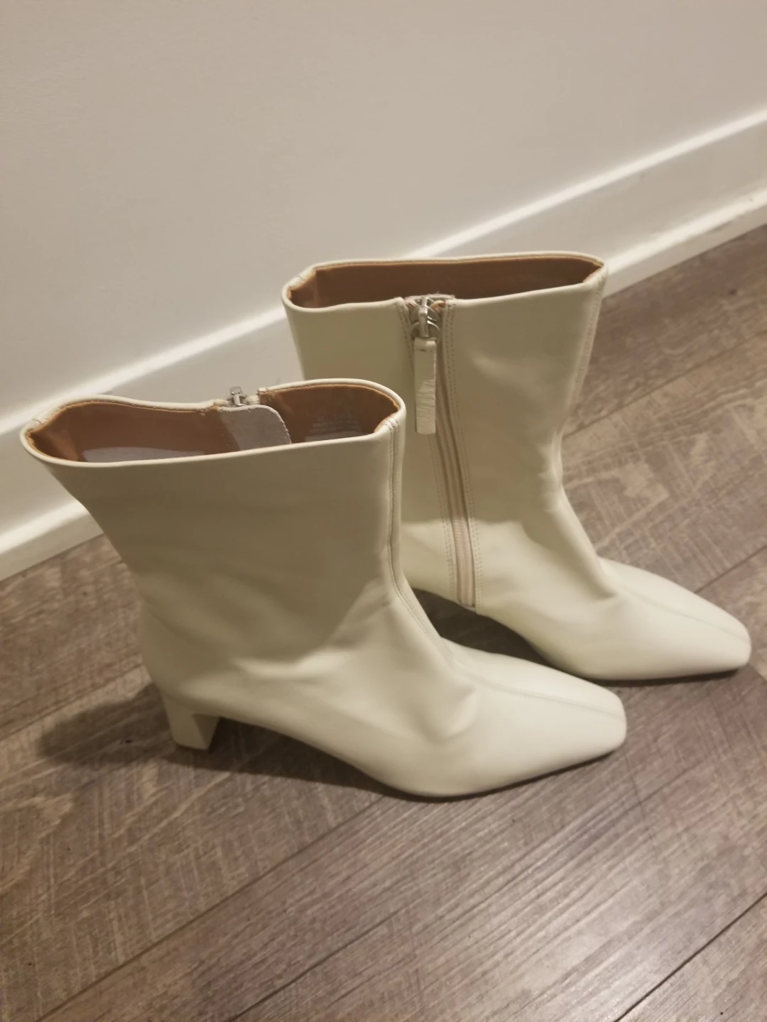 White Zara Ankle Boots Size 37