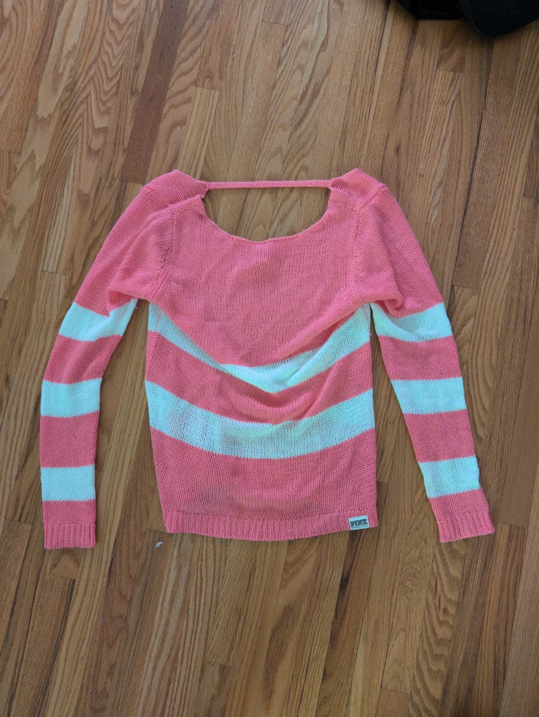 Pink Striped Sweater with Back Cut-out  ⚽