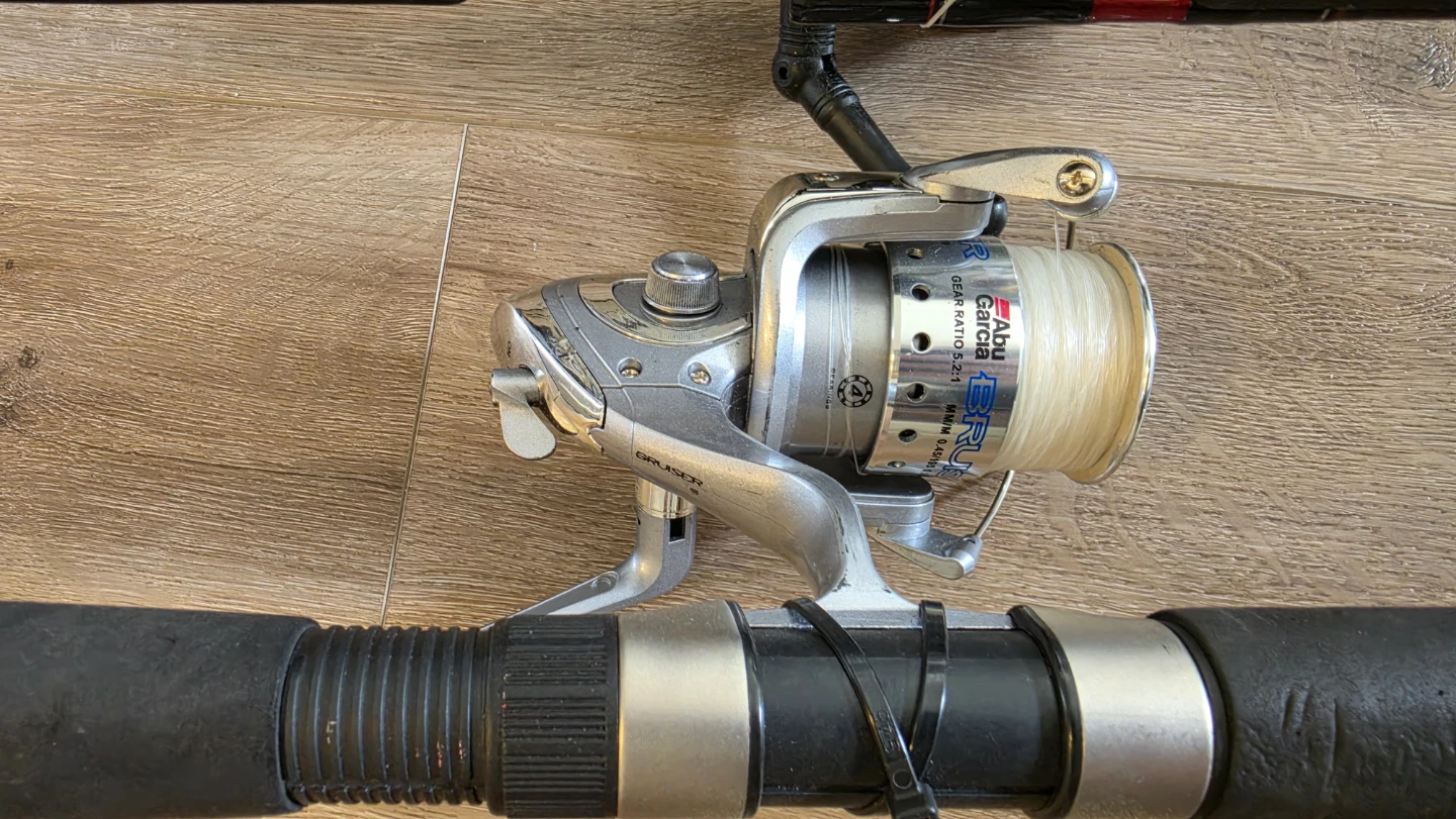 Shakespeare Ugly Stik Bigwater & Abu Garcia Bruiser Fishing Rods - photo 3