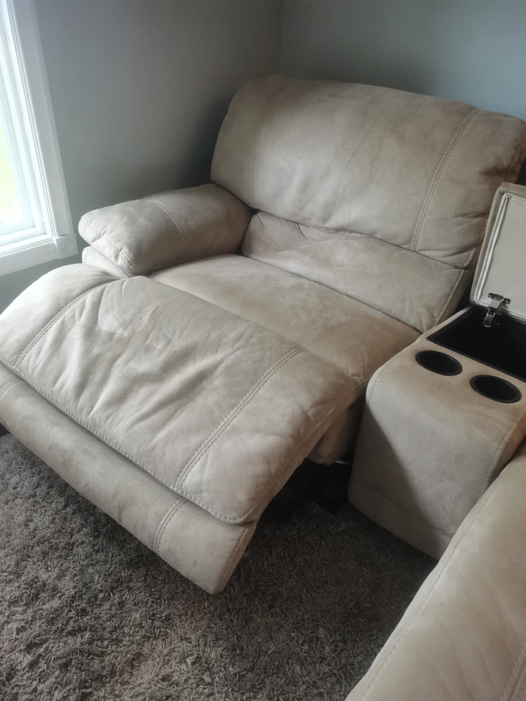 Recliner Sofa with Built-in Console and Cup Holders - photo 2
