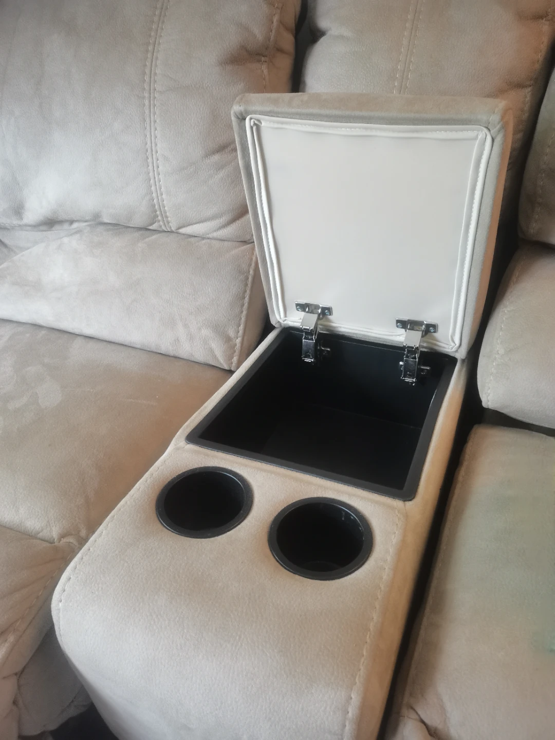 Recliner Sofa with Built-in Console and Cup Holders - photo 4