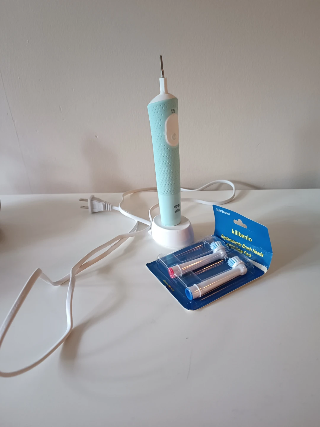 Oral-B Pro 100 Electric Toothbrush with Replacement Heads