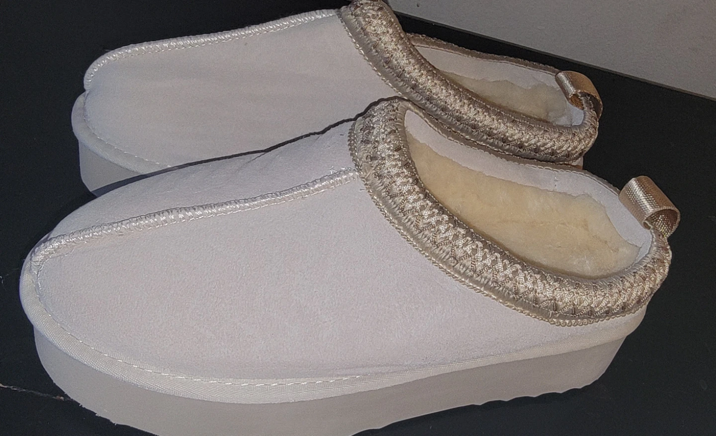 Slippers size 7
