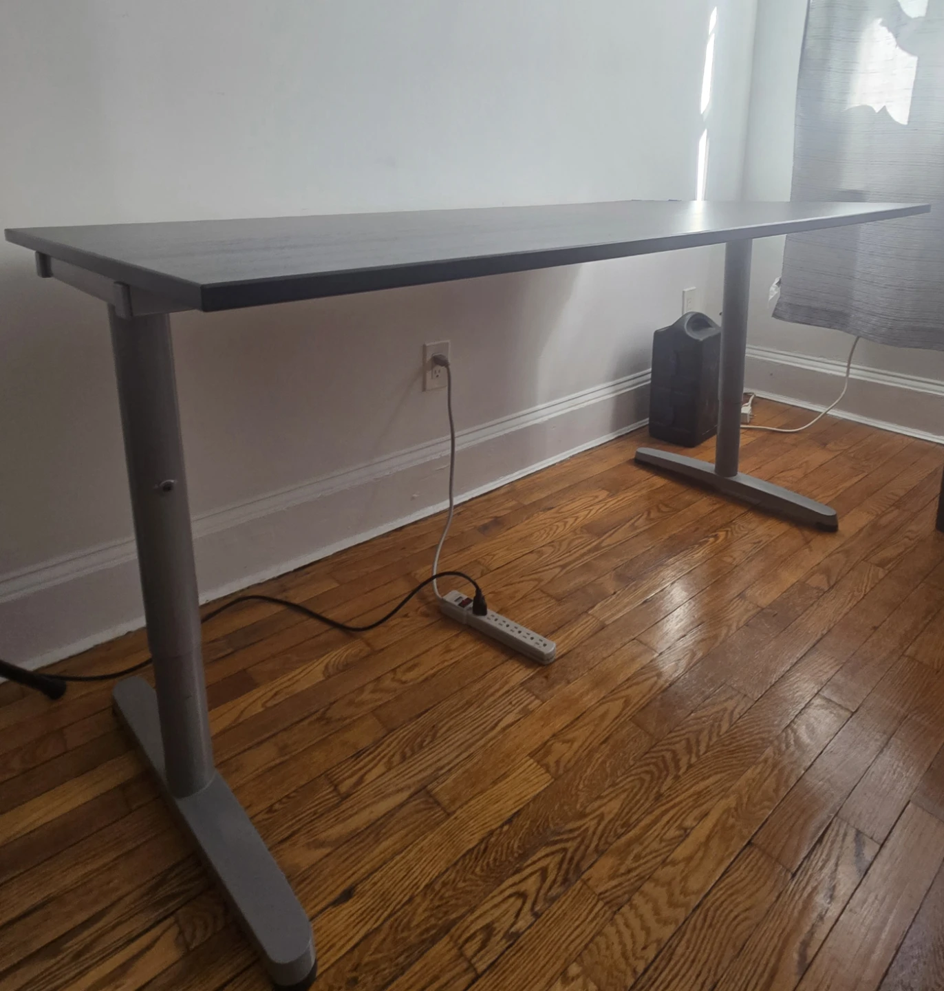 Ikea Idasen Desk - photo 4