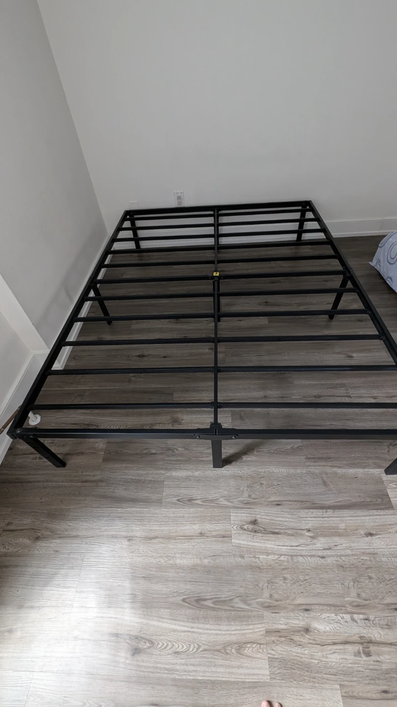Metal queen Bed Frame