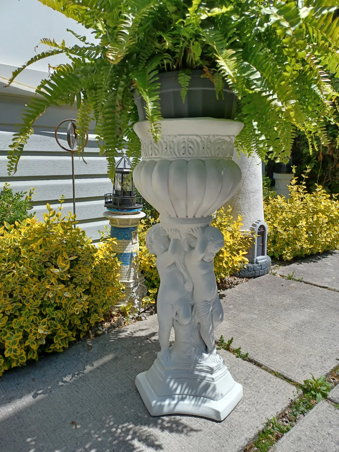 White Cherub Vintage Pedestal Planter - photo 2