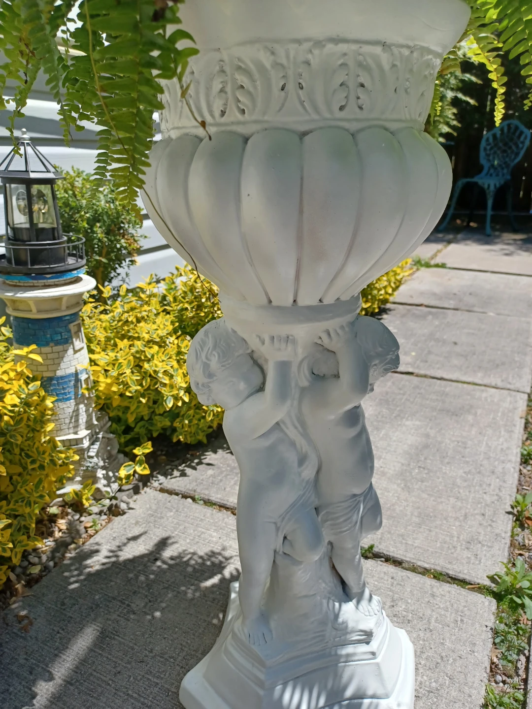 White Cherub Vintage Pedestal Planter - photo 3