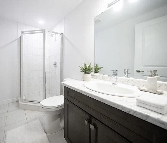 Unfurnished Basement Suite with Kitchenette and Bathroom - photo 3