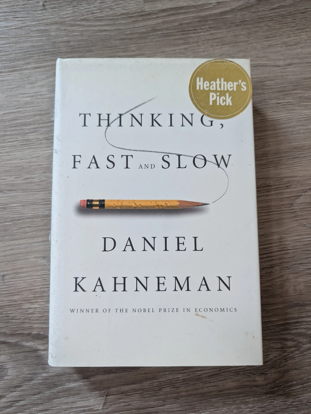 ⚽ Thinking, Fast and Slow by Daniel Kahneman Book