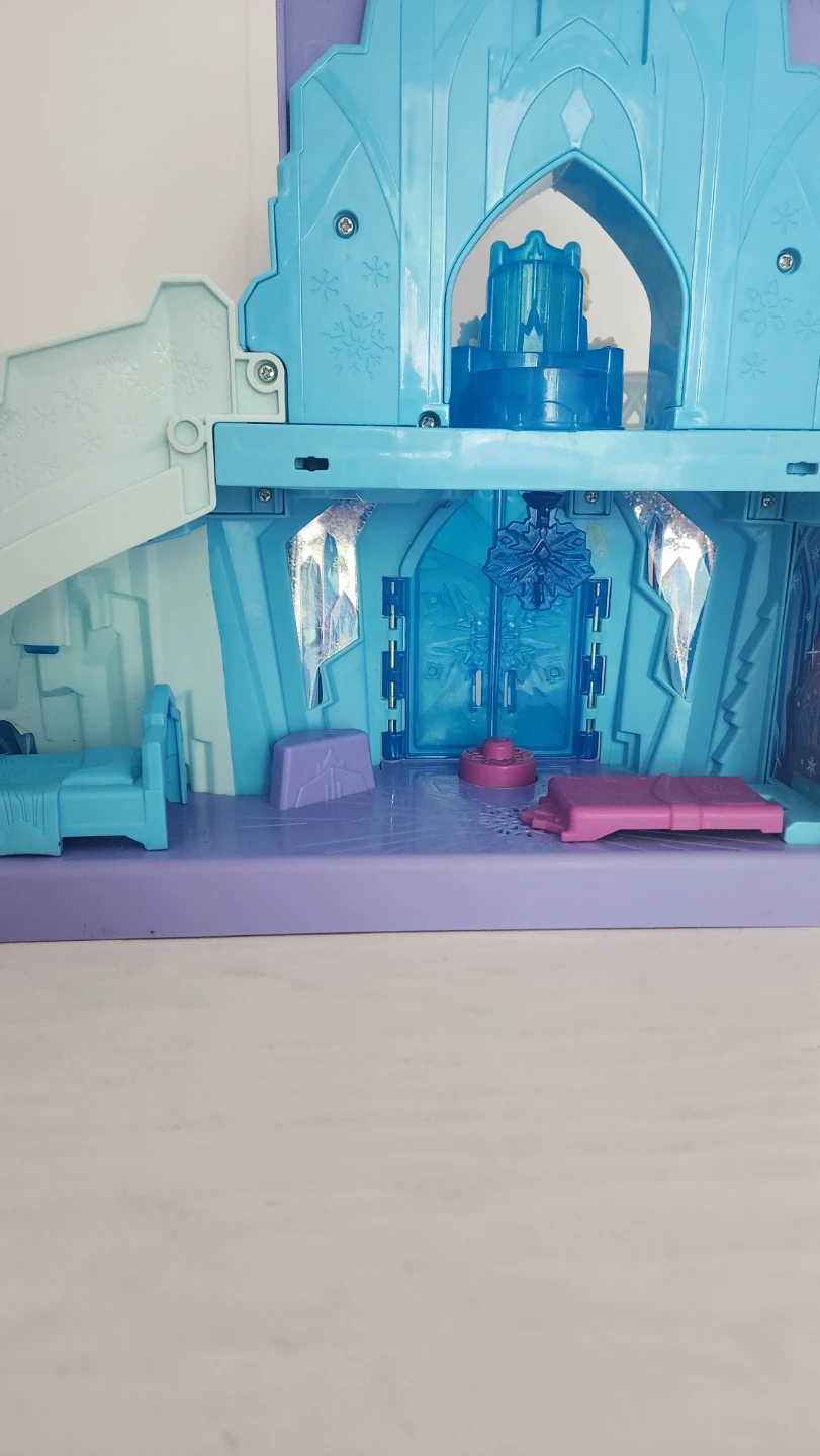 Fisher-Price Little People  Elsa's Ice Palace & Sleigh - photo 3