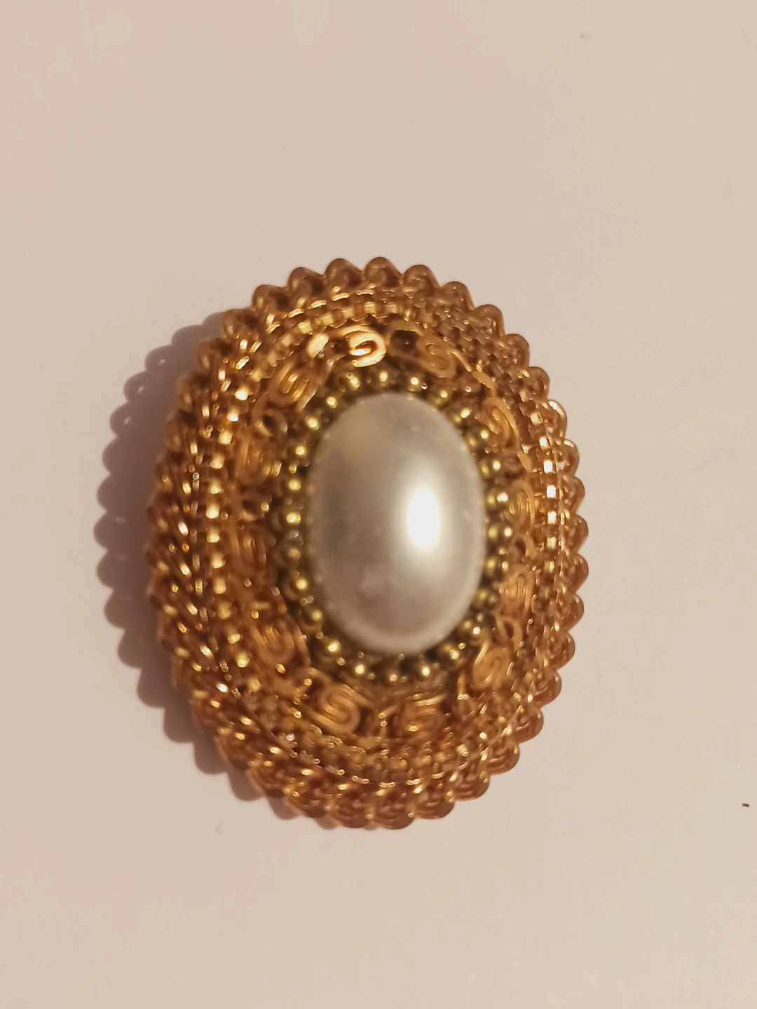 Beautiful Gold-tone Pearl Scarf Clip - photo 2