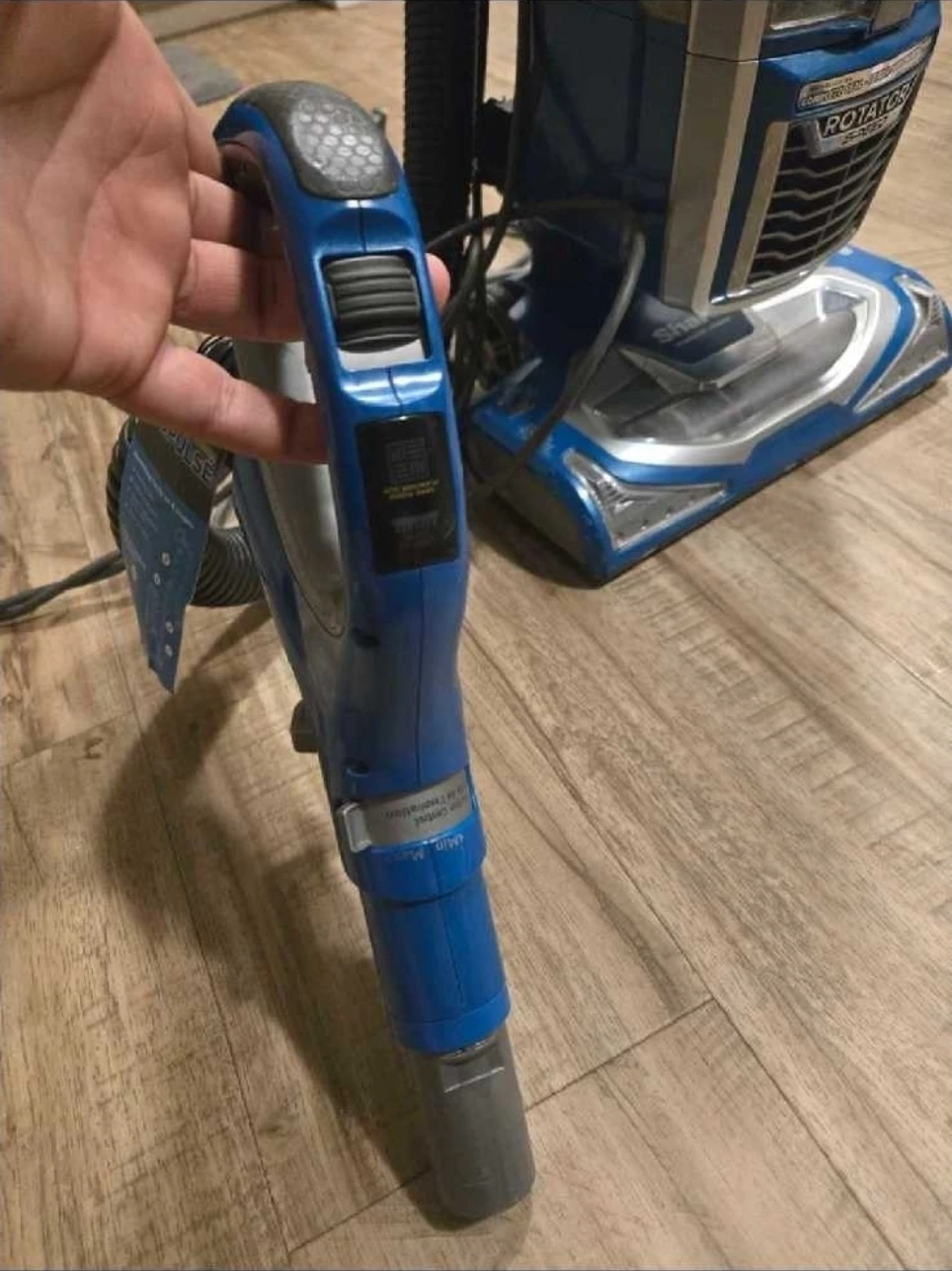 Shark Rotator Powered Lift-Away Vaccum - photo 4