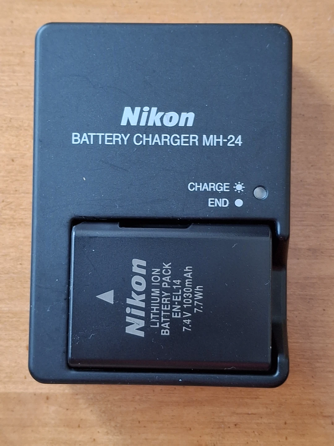 Original Nikon En-El 14 battery and MH24 charger