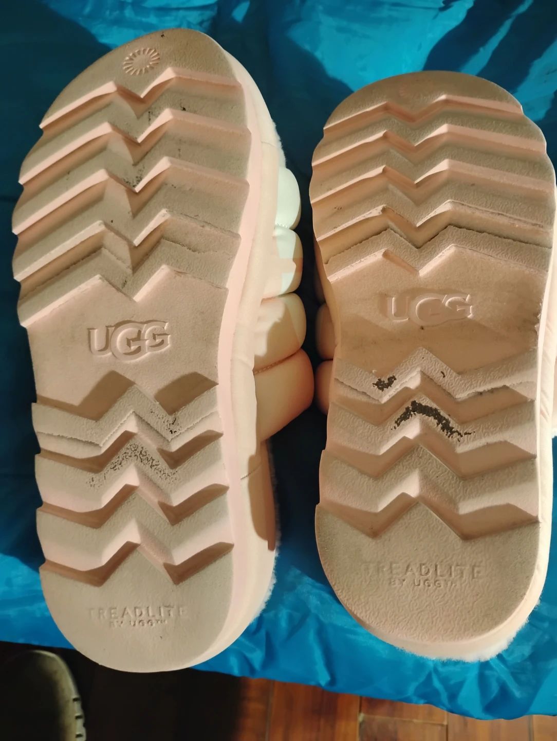 UGG Pink Fluffy Slides Slippers - photo 2