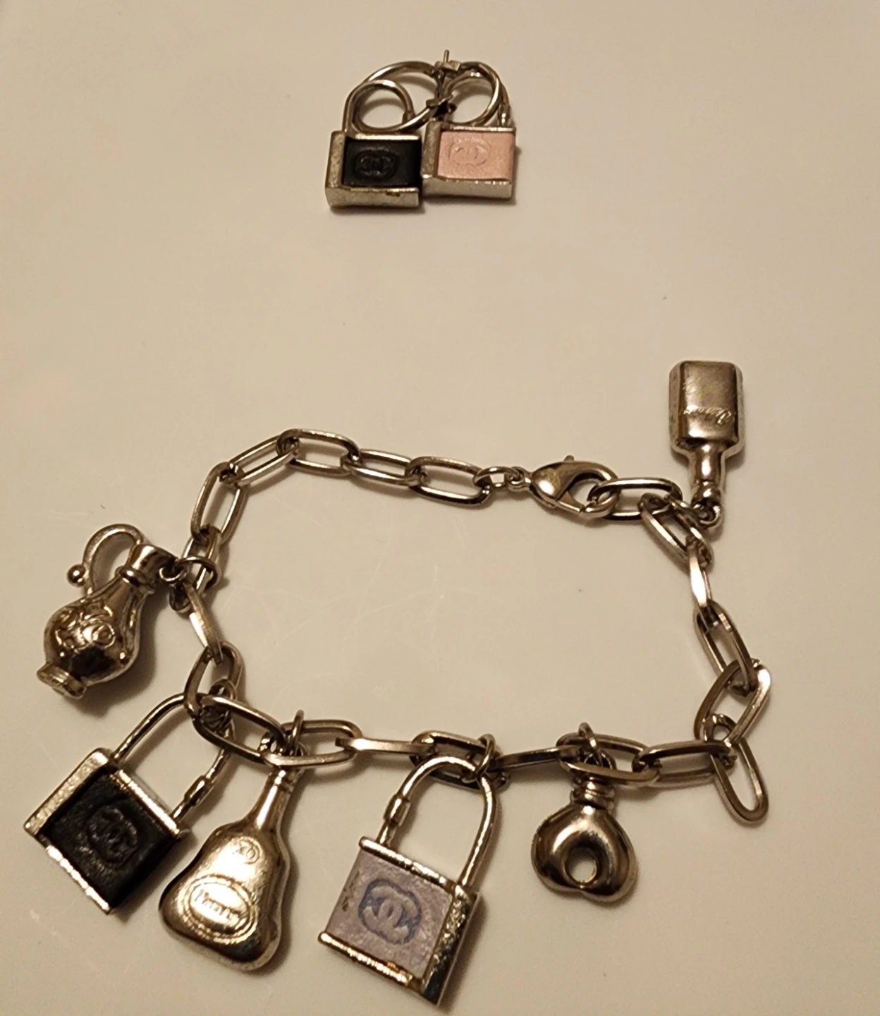 C Charm Bracelet & Earrings - photo 3