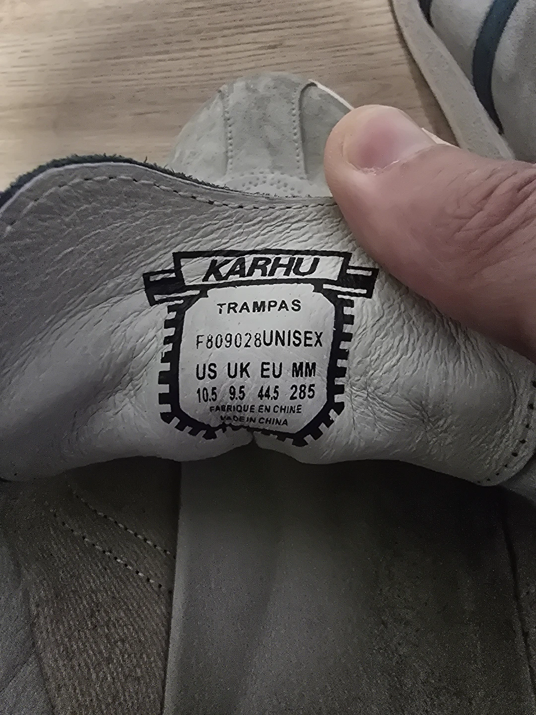 Karhu Trampas Sneakers Size 10.5