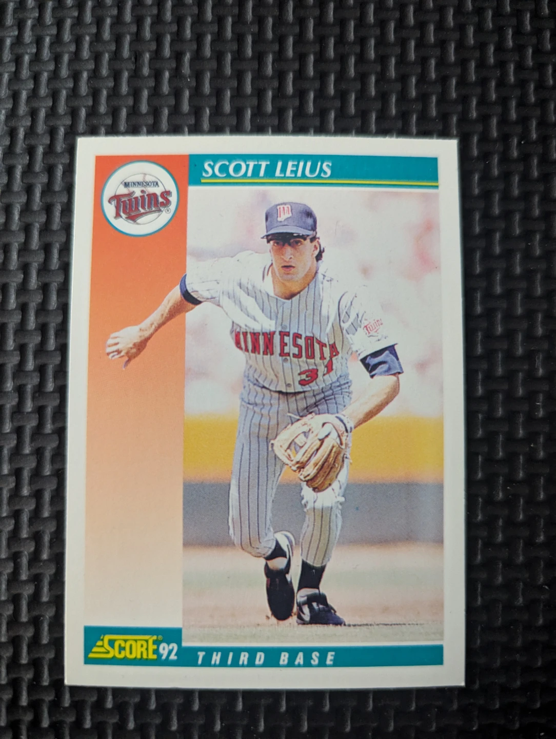 ⚽ 1992 Score Scott Leius Minnesota Twins Baseball Card