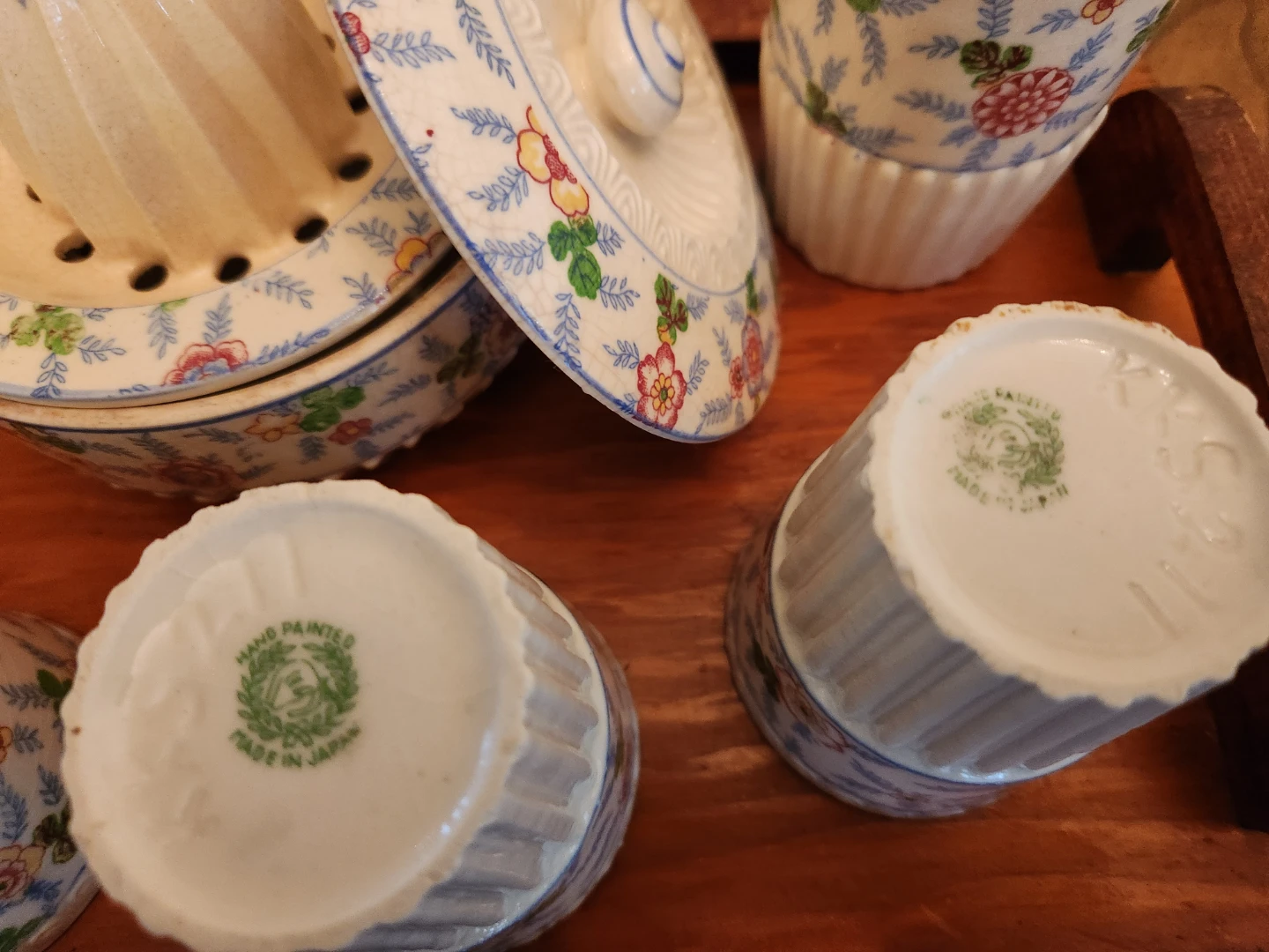 Vintage Floral Ceramic Salt and Pepper Shakers Set - photo 4