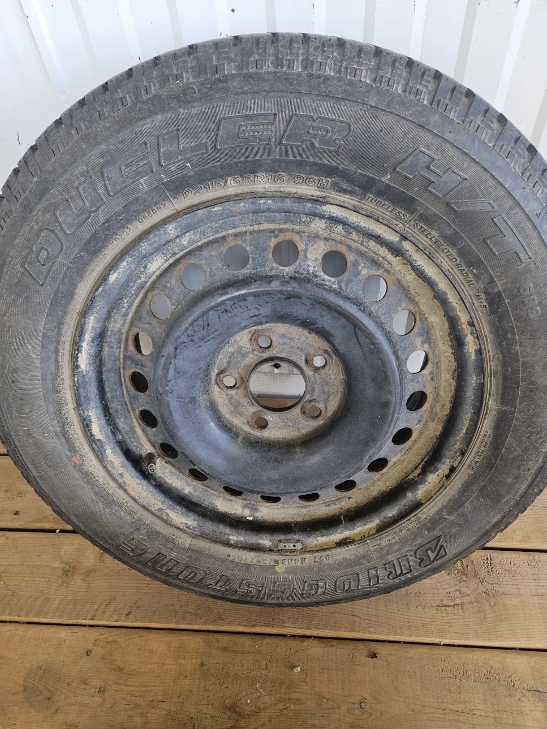 Bridgestone Dueler H/T Tire