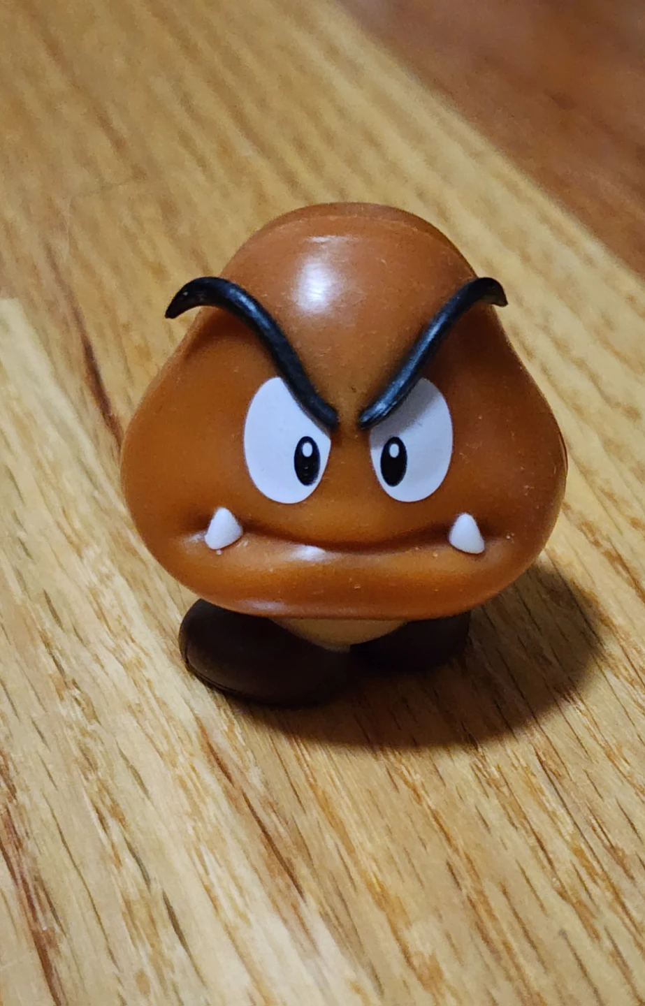 Nintendo Goomba Figure⚽