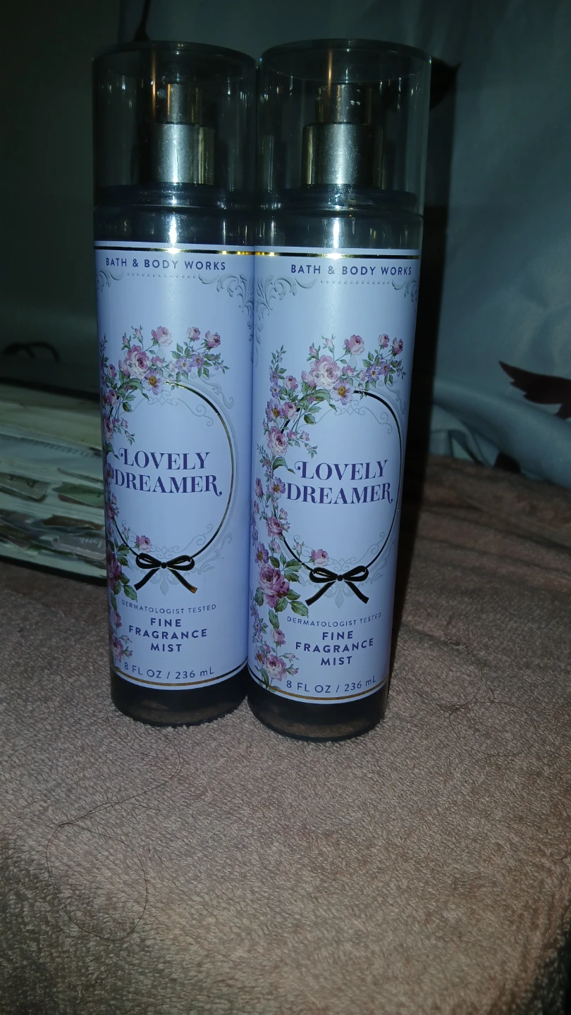 Bath and body works (lovely dreamer)