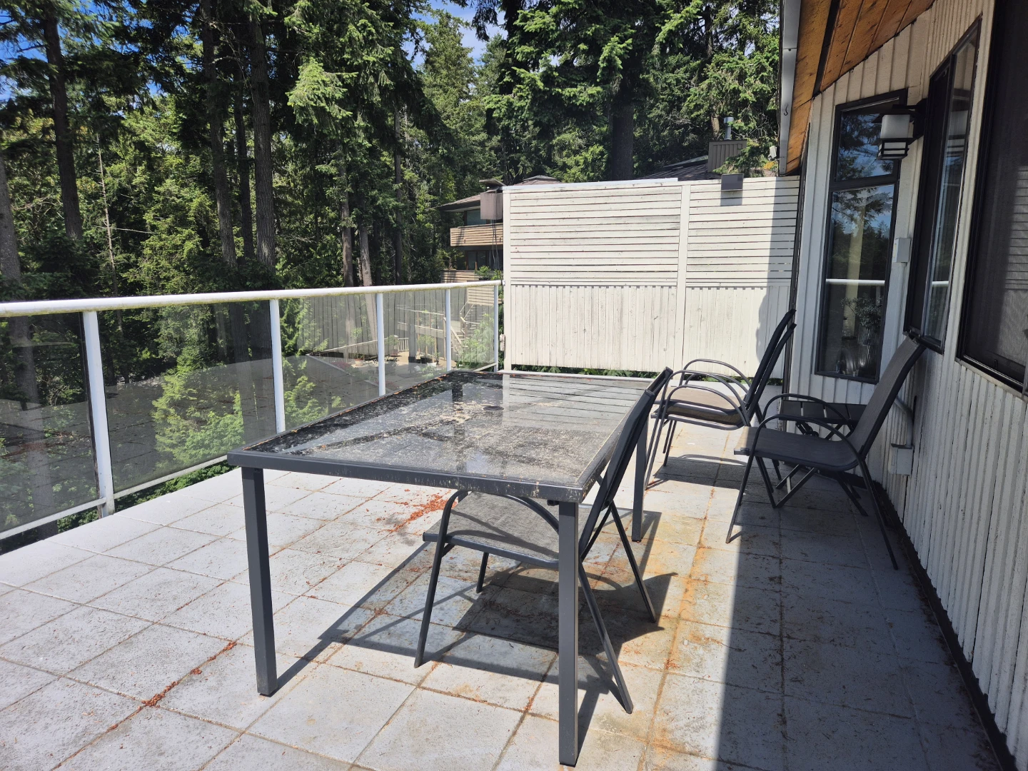 Outdoor patio furniture set