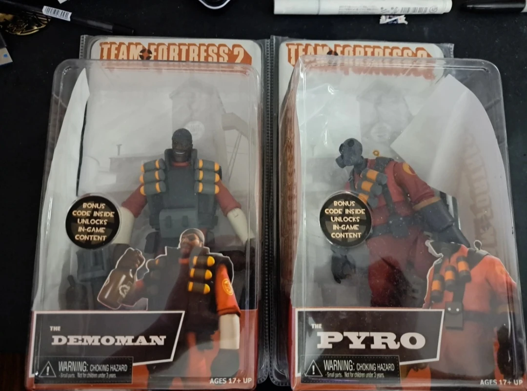 Team Fortress 2 Red Team NECA figures