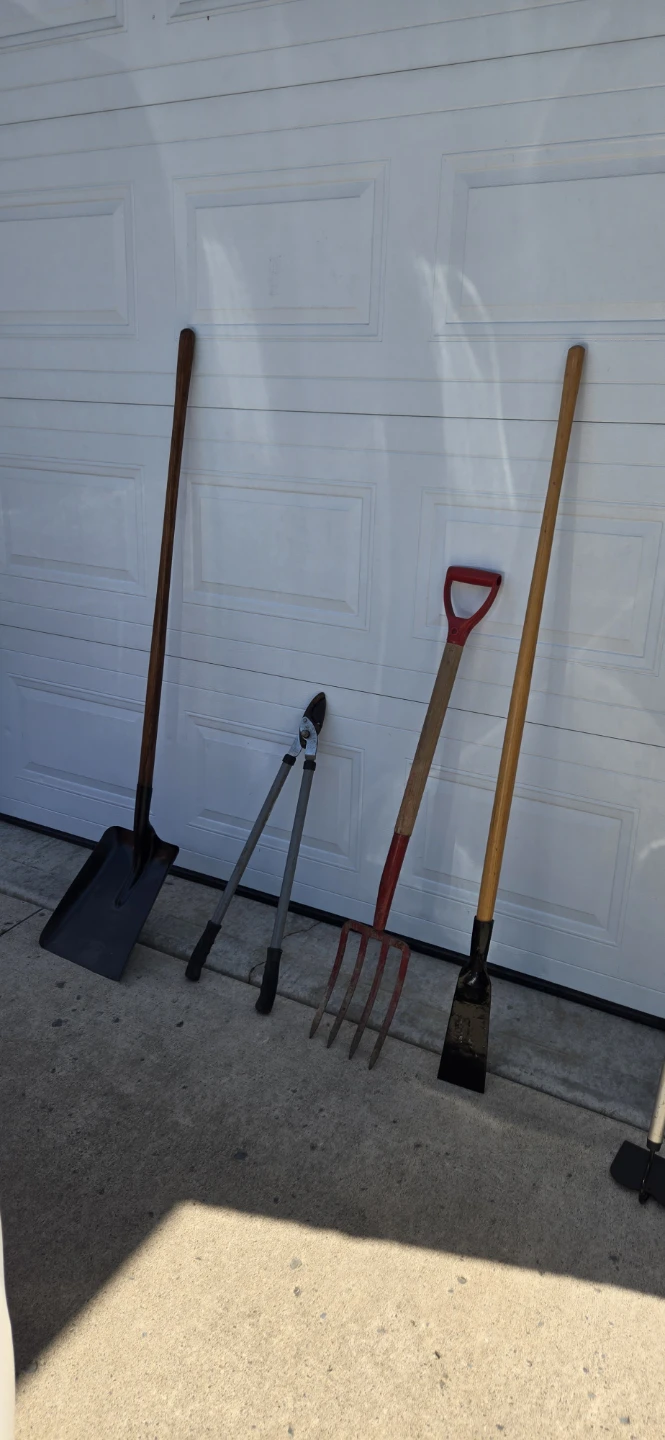 Assorted Garden Tools - photo 2